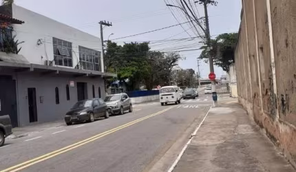 Sala em Centro  -  Macaé