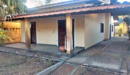 Excelente Casa com 3 dormitórios, 750 metros da Praia, 432m² por R$ 600.000 - Praia da Maranduba - Ubatuba/SP