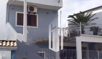 Sobrado com 4 dormitórios à venda, 184m² por R$ 380.000 - Tinga - Caraguatatuba/SP