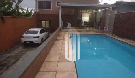 Sobrado com 4 dormitórios à venda, 199 m² por R$ 600.000,00 - Praia das Palmeiras - Caraguatatuba/SP