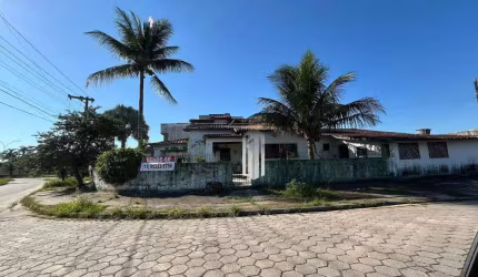 Casa com 5 dormitórios à venda, 211 m² por R$ 850.000,00 - Jardim Britânia - Caraguatatuba/SP