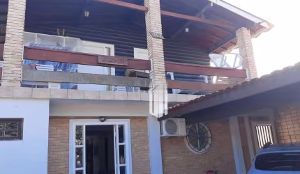 Oportunidade de casa no bairro Martim De Sá