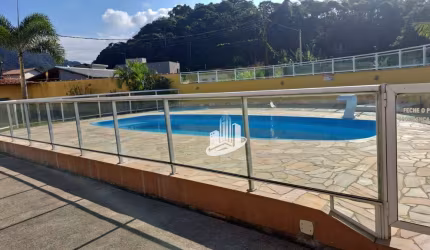 Sobrado com 2 dormitórios à venda, 70 m² por R$ 420.000,00 - Jardim Capricórnio - Caraguatatuba/SP