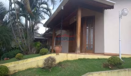 Casa térrea em Condomínio de Alto Padrão