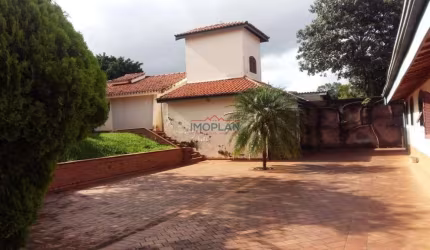 Casa com 4 dormitórios à venda, 420 m² por R$ 1.800.000,00 - Recanto Amapola - B