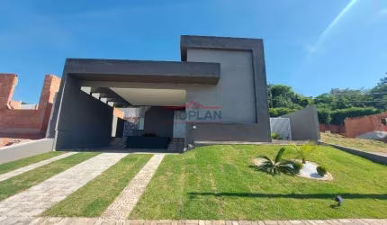 Linda casa com -3 Dormitórios sendo 3  suites 180 m² térrea em condomínio fechad
