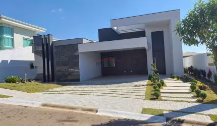 Casa á venda  térrea com   220 m² bem localizada no condomínio Shamballa 3, em A