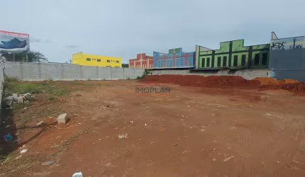 Terreno para locação  bem localizado em Atibaia - SP - 300 m²