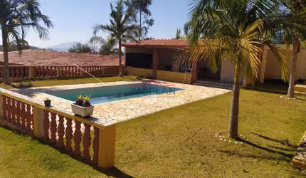Linda chácara á venda com 750 m² - Bairro Boa Vista do Silva - Bragança Paulista