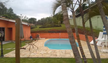 Linda casa à venda com 620 m² em bairro tranquilo em Atibaia SP - Jd Estância Br