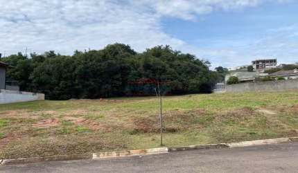 Lindo terreno à venda com 685,83 m² em condomínio  fechado em Atibaia - SP Shama