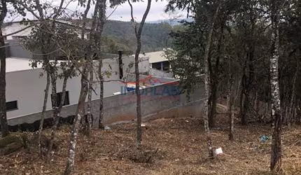 Terreno  à benda em ótima localização em Atibaia - SP com 840 m²