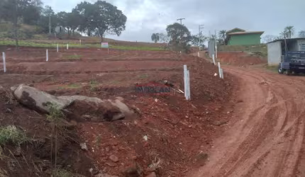 Lindo terreno à venda 363,89 m² em uma ótima localização em Atibaia!! -Bairro Ro