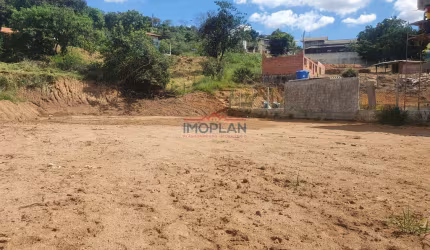 Terreno à venda de 800 m² em uma ótima localização de Atibaia - SP