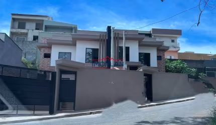 Linda casa à venda  - 2 Dormitório sendo 2 suítes: em bairro tranquilo de Atibai