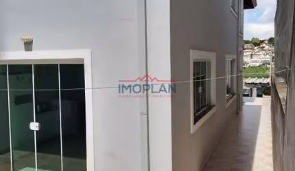 Casa em com 3 Dormitórios 3 suítes com 225,76 m² ótima localização em Atibaia -