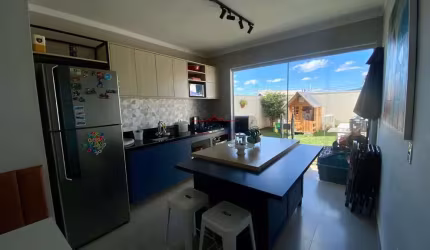 Linda Casa no Jardim Jaraguá