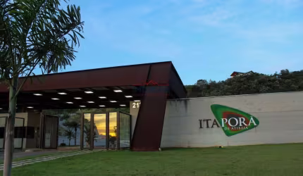 Terreno à venda em condomínio
