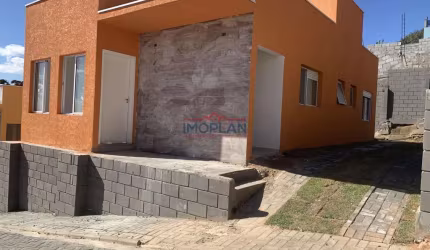 Casa com 3 Dormitórios 1 suite   com 78 m² em uma ótima localização de  Atibaia