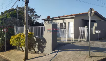 Casa térrea com 3 dormitórios em Atibaia