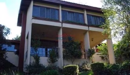 Casa com 3 dormitórios no Portal dos nobres