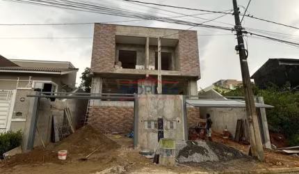 Casa a Venda no Jardim Maristela  - Atibaia/SP