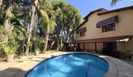 CASA À VENDA 5 DORMITÓRIOS 4 VAGAS PISCINA NA SERRA DA CANTAREIRA MAIRIPORÃ-SP