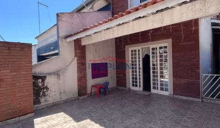 Casa 3 dormitórios Jardim Imperial