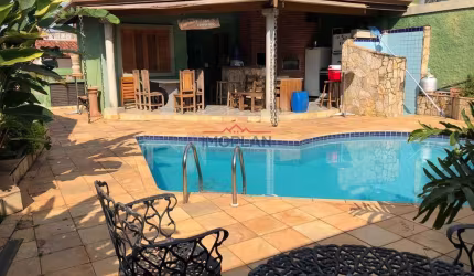 CASA TÉRREA COM 4 DORMITÓRIOS PISCINA - LOANDA - ATIBAIA-SP