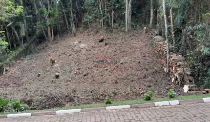 TERRENO EM CONDOMINIO FECHADO NA SERRA DA CANTAREIRA PROJETO APROVADO