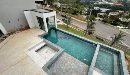Casa Alto Padrão sendo 7 Suítes - Condominio Porto Atibaia