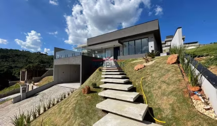 Casa em condomínio fechado à venda em Atibaia/SP