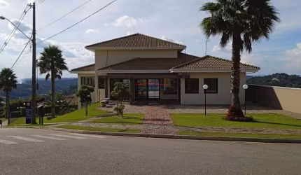 Casa à Venda no Residencial Morada do Sol - Segurança e Lazer - Mairiporã-SP