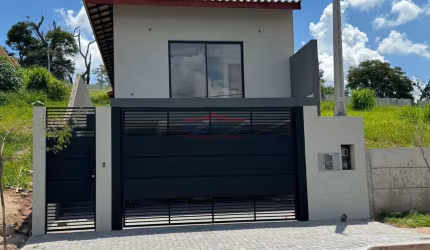 Linda casa em Bairro residencial