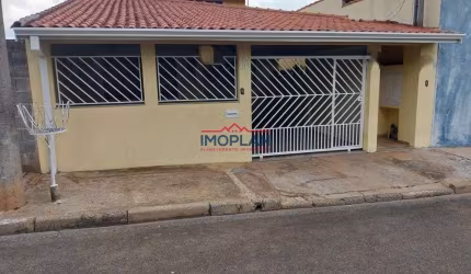 Casa  com 3 Dormitórios com 233,11 m² com churrasqueira em ótima localização em