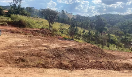Lote para condomínio Village e Loteamento em Atibaia