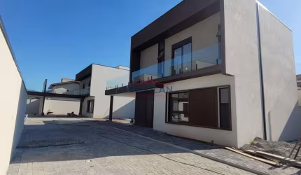 Casas à venda em condomínio em Atibaia