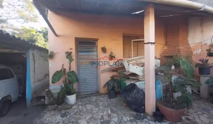 Casa à venda com 2 Dormitórios no Centro - Atibaia/SP