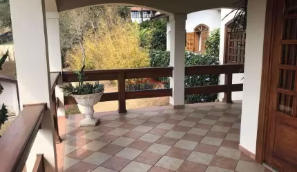 Casa à venda 4 suítes - Condomínio Flamboyant