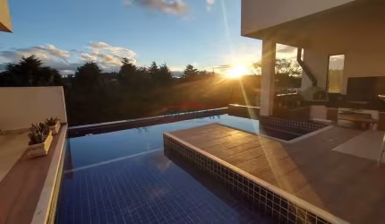 Projeto Moderno e Design arrojado numa casa totalmente térrea em Condominio