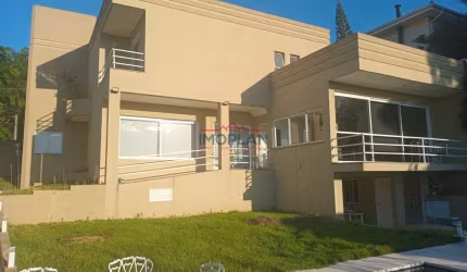 Casa para locação com 420 m² - Bairro Parque Arco Iris - Atibaia - SP