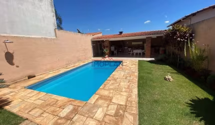 CASA TÉRREA EXCLUSIVA EM ALVINÓPOLIS – ATIBAIA!