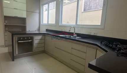 Casa em Condomínio 4 dormitórios para vender ou alugar Cidade Satélite Atibaia/SP