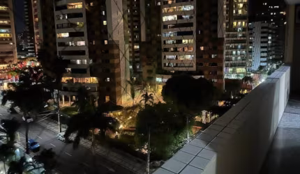 Apartamento no Edifício New Life a uma quadra da Beira Mar