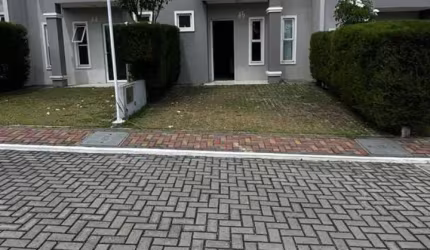 Casa duplex à venda no bairro Lagoa Redonda | Condomínio Reserva dos Pássaros.