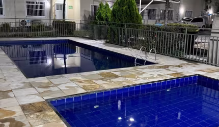 APARTAMENTO EM MESSEJANA COM ÁREA DE LAZER COMPLETA E MÓVEIS PROJETADOS.