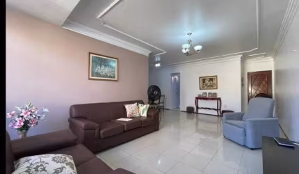 Amplo Apartamento no Papicu 131 m2