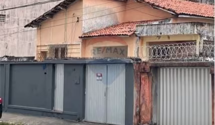 Casa com localização privilegiada