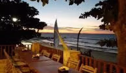Vende - se Restaurante Com Acesso Pela Avenida Principal e Frente Mar
