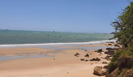 Vende - se Terreno Frente Mar no Paracuru